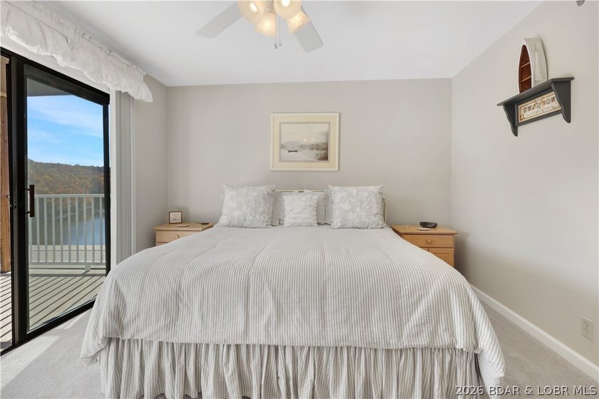 MOTIVATED SELLER - All 2026 Assessments Paid! Fully updated - photo 20