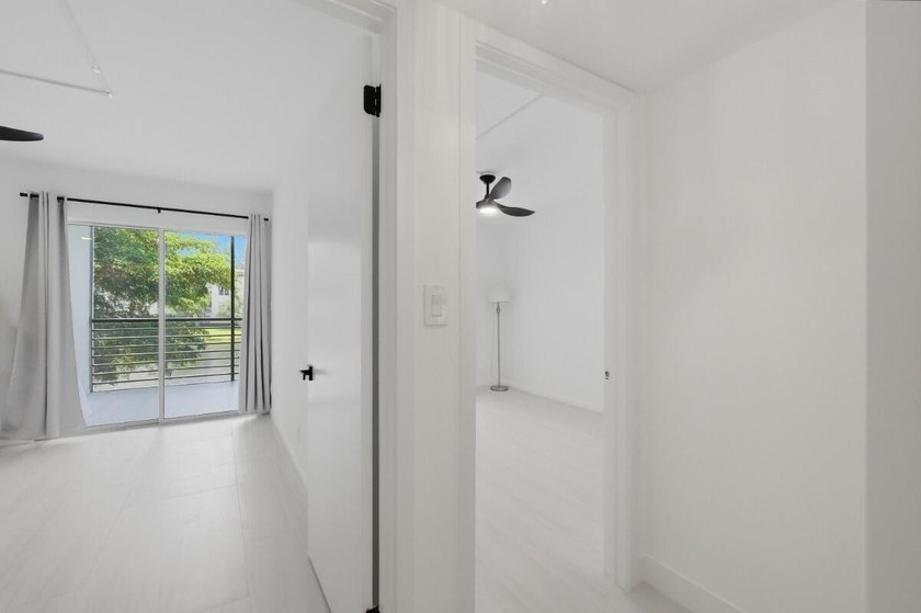 Welcome to this impeccably renovated 2-bedroom, 2-bath residence - photo 27