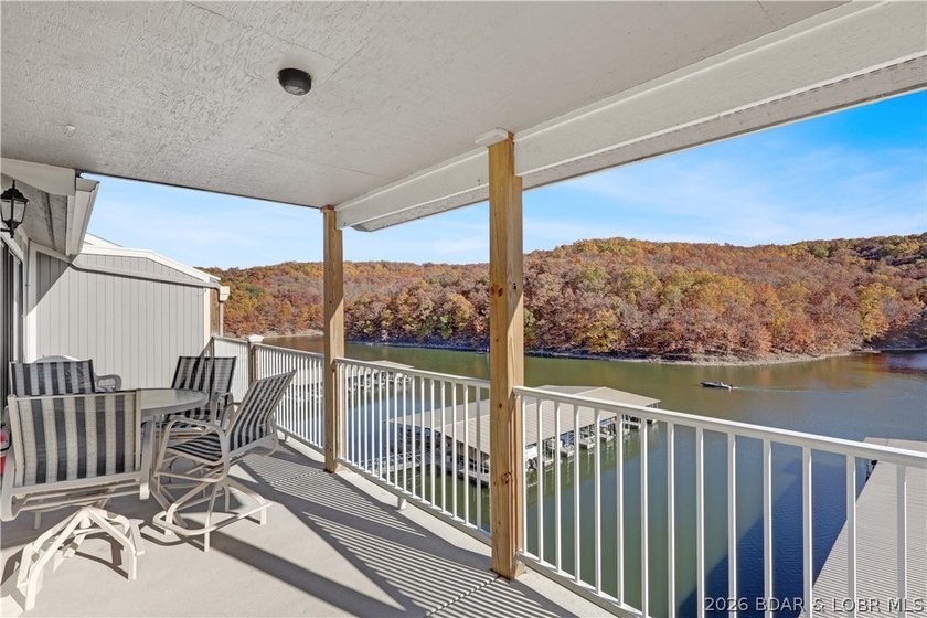 MOTIVATED SELLER - All 2026 Assessments Paid! Fully updated - photo 30