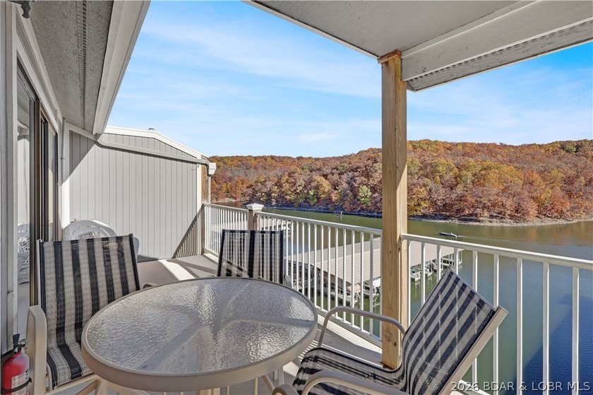 MOTIVATED SELLER - All 2026 Assessments Paid! Fully updated - photo 32