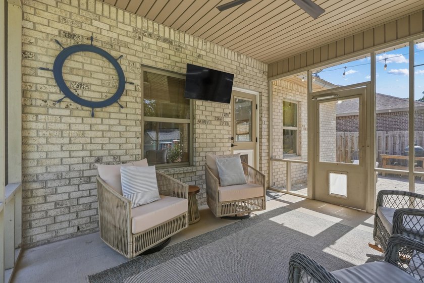 Welcome to one of the most beautiful homes in Driftwood Estates - photo 32