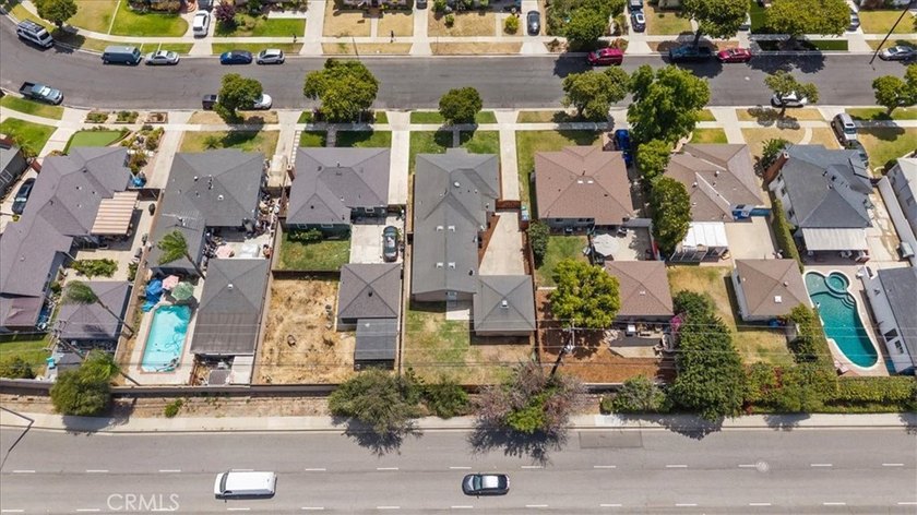 Welcome to 2409 Pepperwood Ave, a beautifully renovated - photo 44