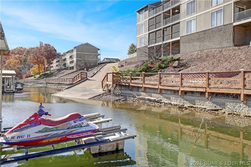 MOTIVATED SELLER - All 2026 Assessments Paid! Fully updated - photo 45