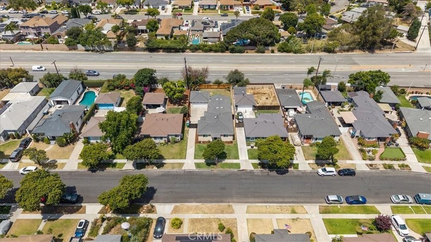 Welcome to 2409 Pepperwood Ave, a beautifully renovated - photo 46