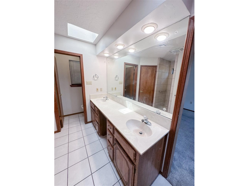 Charming home in Willow Creek Addition! This property features 3 - photo 9