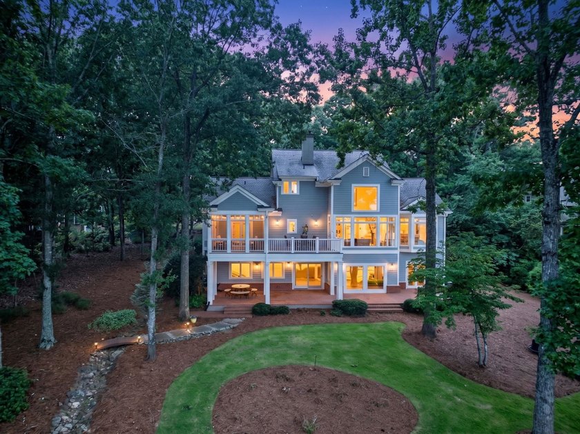 Some homes are admired. Others are unforgettable. At 109 Bulloch - photo 4
