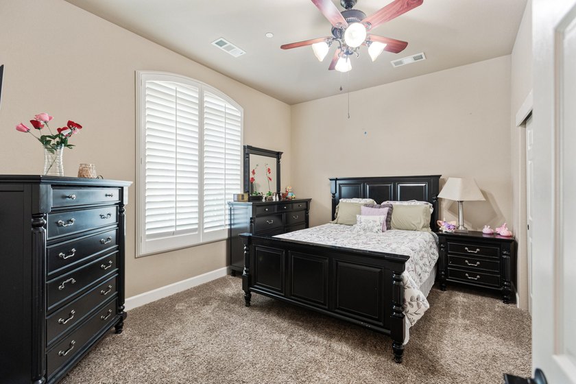 Say hello to this beautiful 4-bedroom 2-bath home located inside - photo 27
