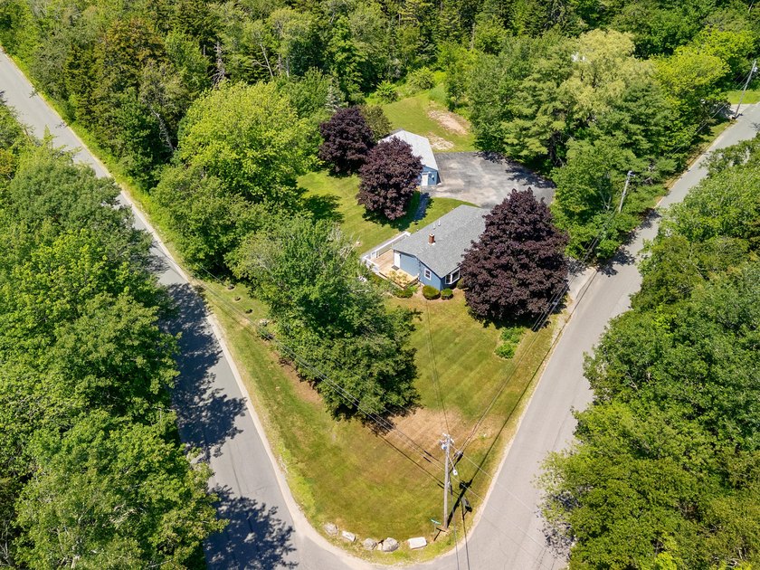 This charming and beautifully updated 3-bedroom home offers - photo 9