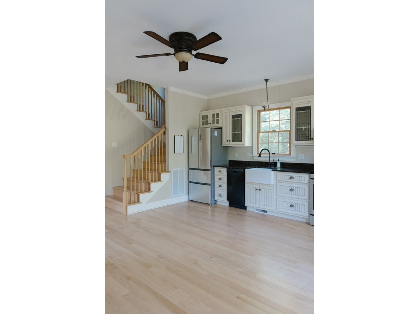 Come and visit 1 Jefferson Street in Onancock, Va. 10% reduction - photo 10
