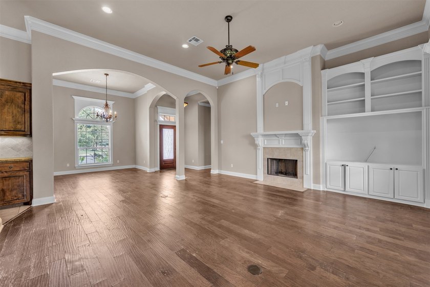 Welcome to this great home in the Villages Of Twin Rivers - photo 3