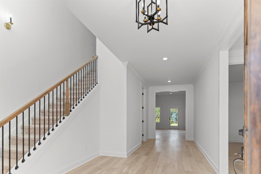 Designed for today's lifestyle, this spacious open floor plan - photo 5