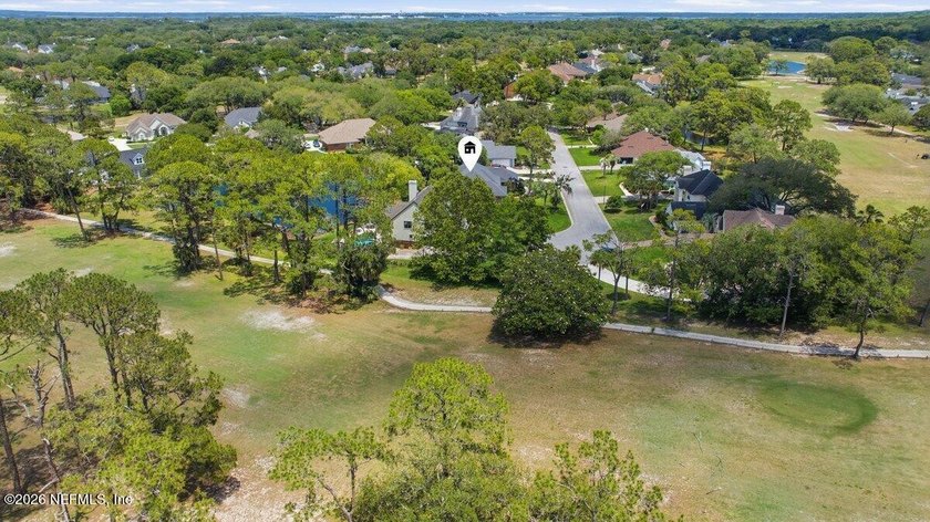 First time on the market! A lovingly maintained Hidden Hills - photo 22