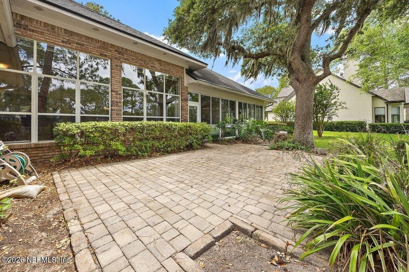 First time on the market! A lovingly maintained Hidden Hills - photo 24