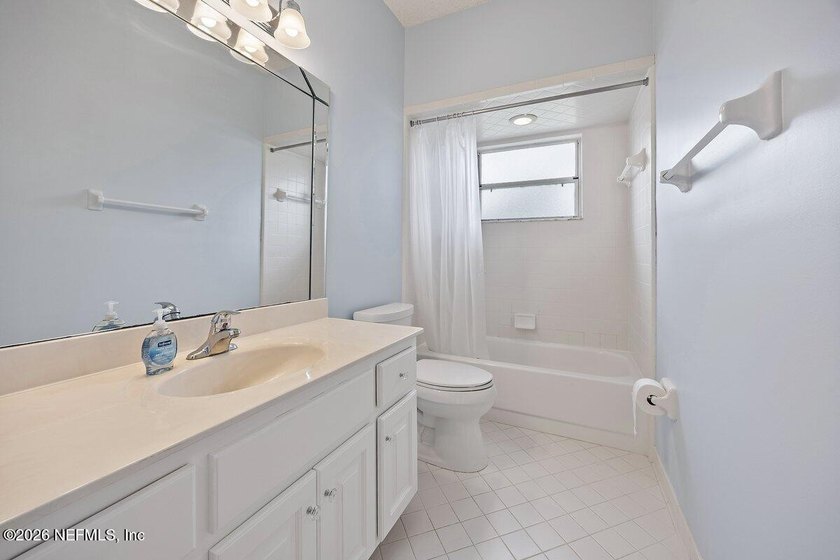 First time on the market! A lovingly maintained Hidden Hills - photo 31