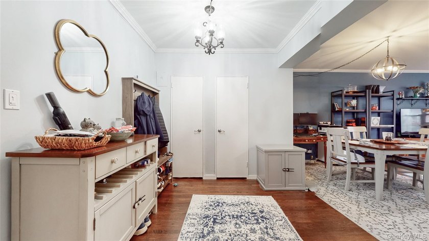Welcome home to this charming Jr 4, 2-bedroom residence offering - photo 2