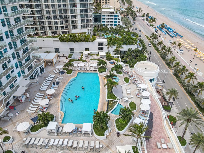 Experience the pinnacle of luxurious resort living in this - photo 21
