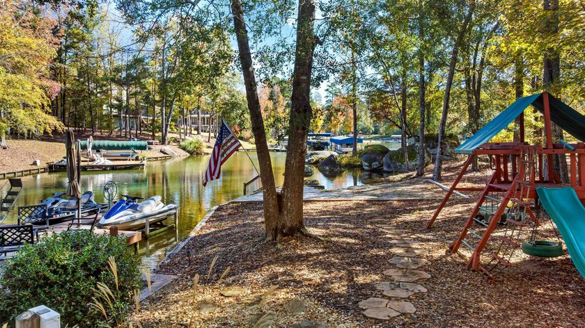 welcome to 1251 white oak dr, one of the most unique lakefront - photo 7