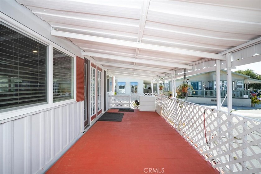 Welcome to this fabulous, updated, custom home! Almost - photo 8