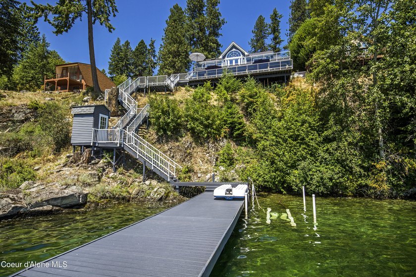 Location, Landscape &amp; Lake Life! Each summer only a few - photo 46