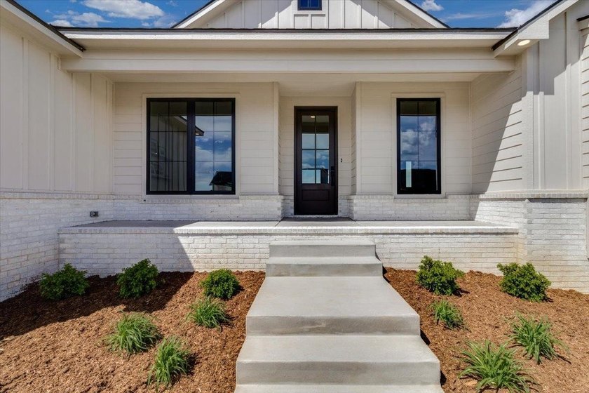 MODEL IS NOW FOR SALE! Welcome home to this stunning new floor - photo 3