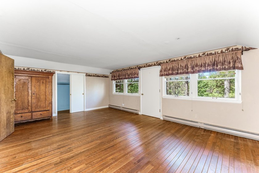 Ultimate privacy on 80 wooded acres with your own private - photo 26