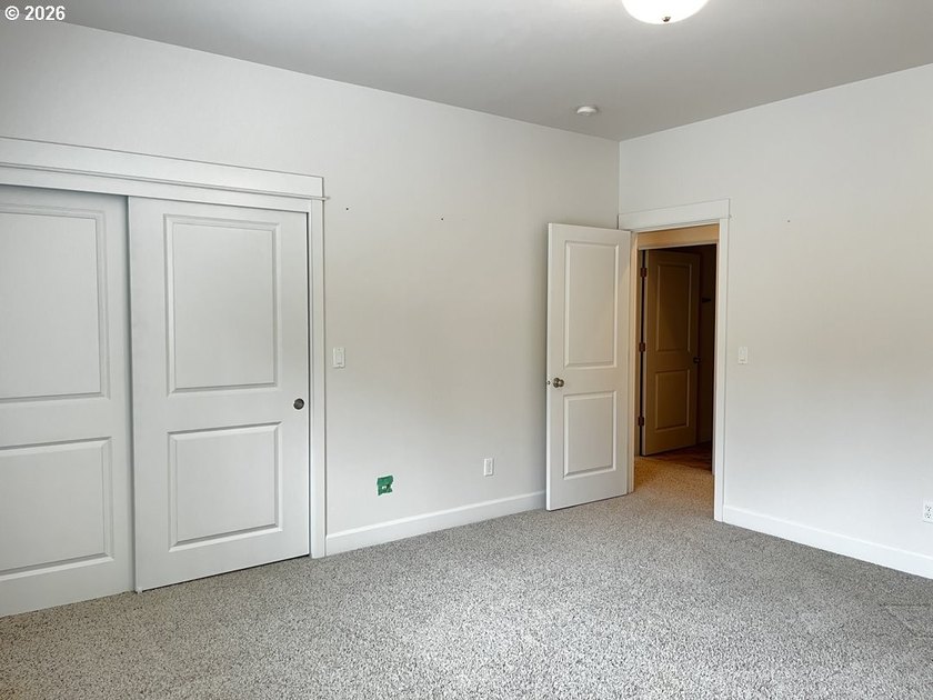 Welcome to this beautifully maintained 3-bedroom, 2.5-bath home - photo 28