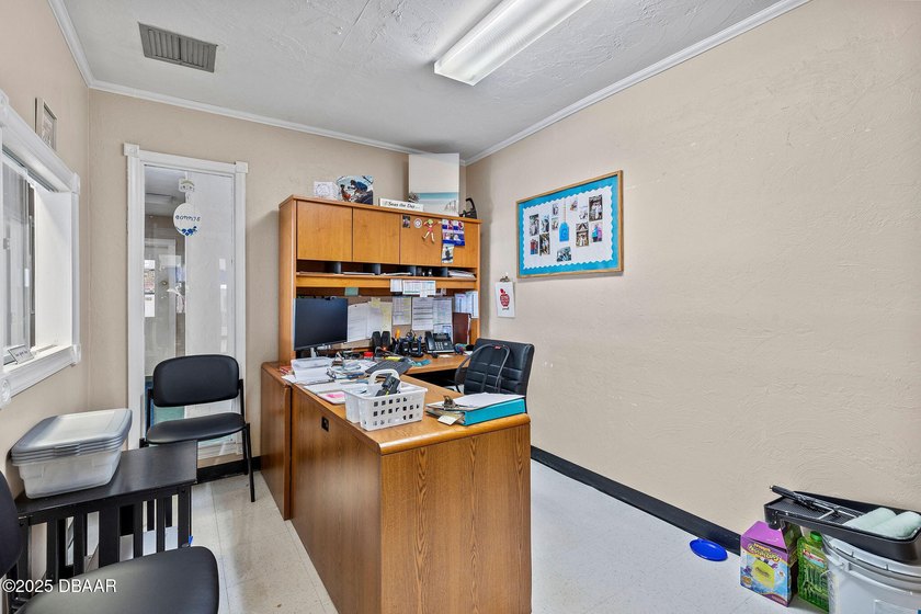 Investment Opportunity! Own this 8,800 sq. ft. building - photo 35