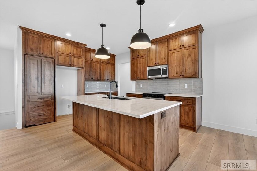 This stunning custom modern ranch style home features 4 bedrooms - photo 11