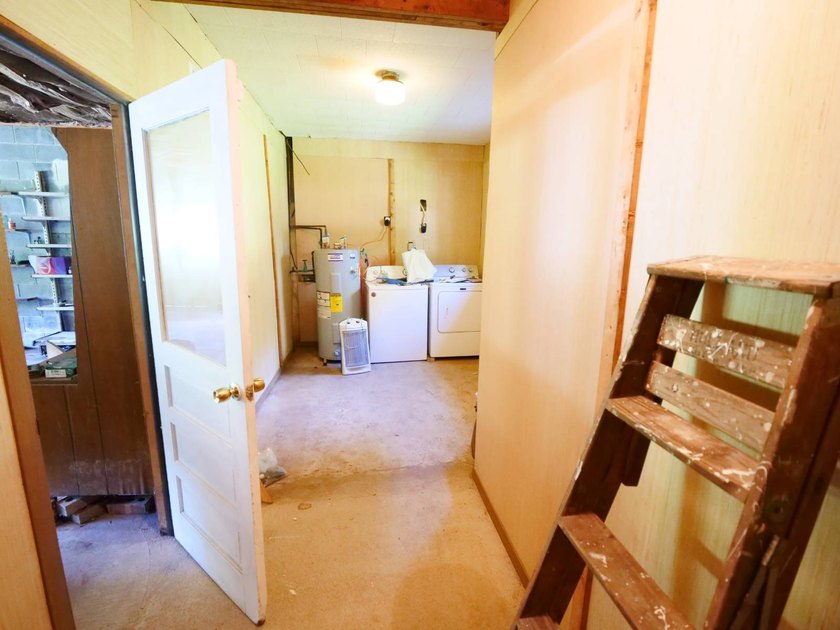 Quality home on acreage. This brick home sits on a fantastic - photo 12