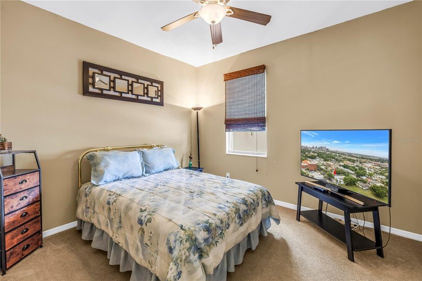 Under contract-accepting backup offers. Welcome to this - photo 22