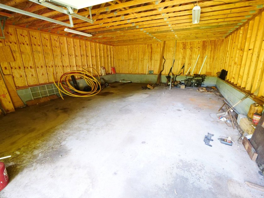 Quality home on acreage. This brick home sits on a fantastic - photo 22