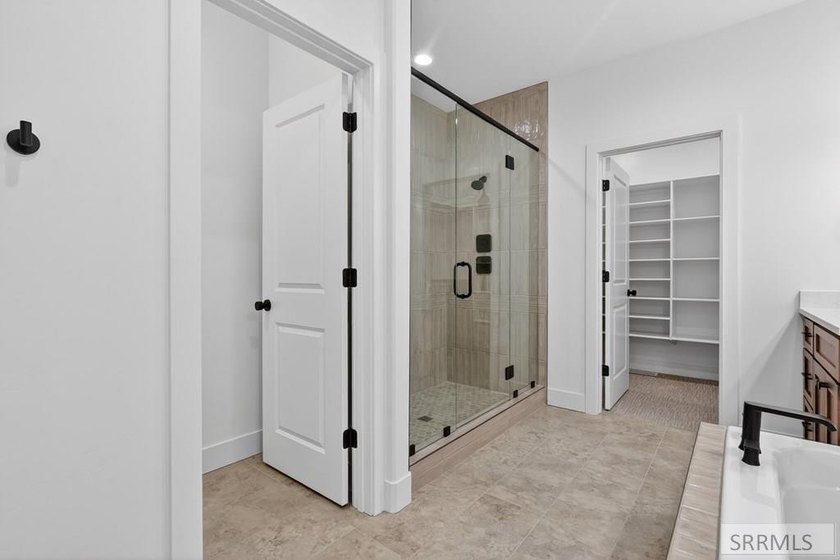 This stunning custom modern ranch style home features 4 bedrooms - photo 30