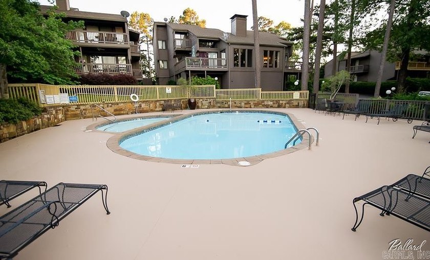 Lake Hamilton living has never been easier! Welcome to the gated - photo 37