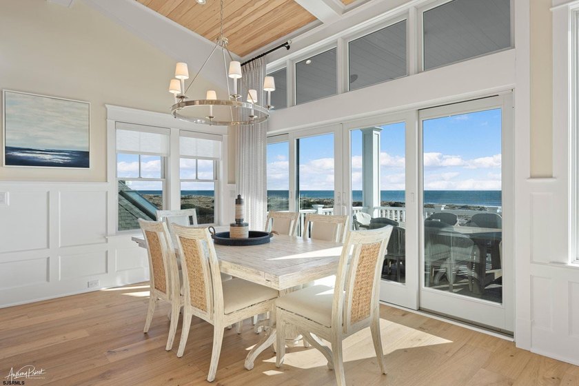 The Most Prestigious Home Built on the Goldcoast. This Exquisite - photo 12