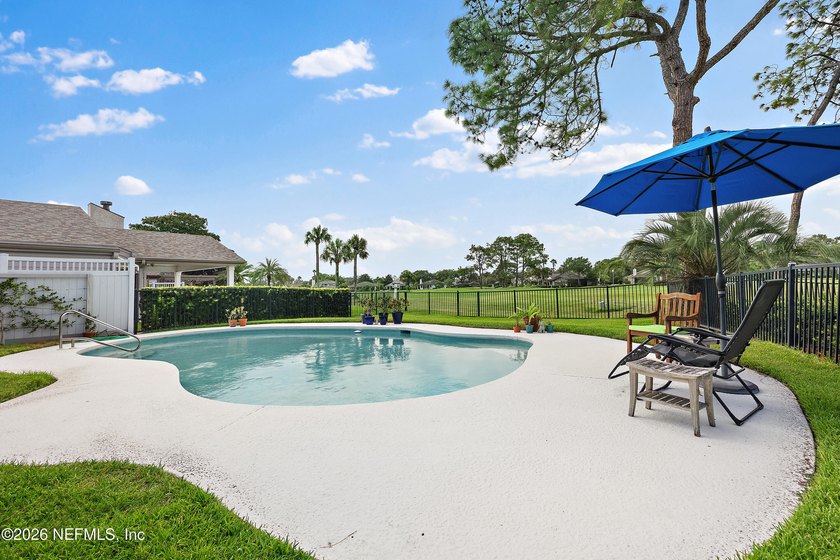 A spectacular WOW home, 3200 sq. ft. on one floor with no steps - photo 12