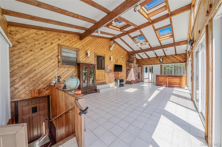 Welcome to 376 South Country Road, where space, comfort, and - photo 23