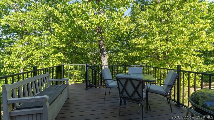 Rare opportunity to own a highly versatile and private 5.5 acre - photo 22