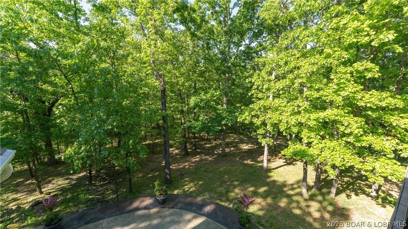 Rare opportunity to own a highly versatile and private 5.5 acre - photo 23