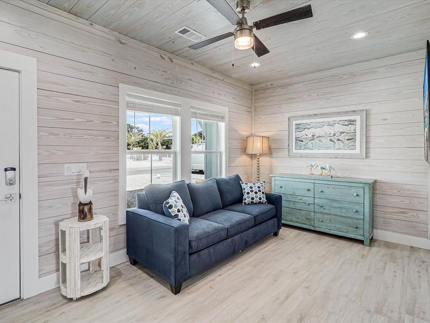 This waterfront home is the perfect Vacation House or Short Term - photo 29