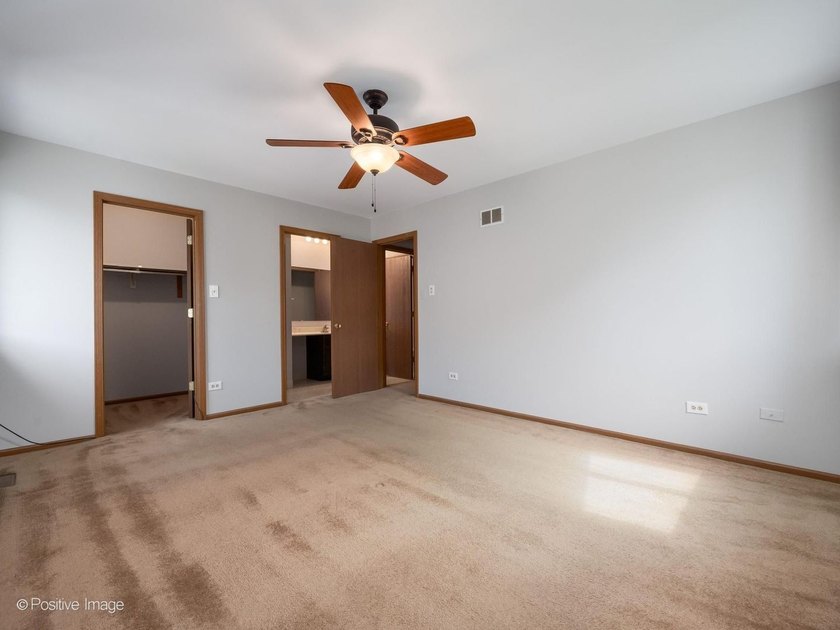 Live in one of the most highly sought-after Southwest Suburbs - photo 11