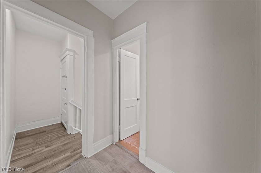 Welcome to this beautifully renovated, move-in-ready 5-bedroom - photo 23