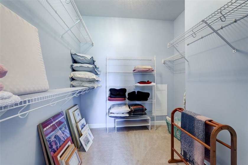 Impeccably maintained and thoughtfully designed, this spacious - photo 31