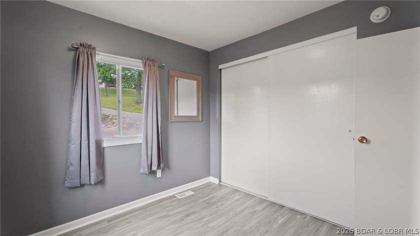 Move-in ready lakeview cabin featuring 2 bedrooms, 1 bath, and - photo 15