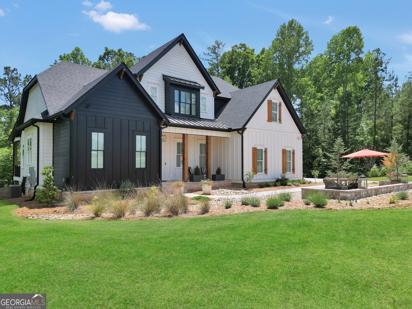 A True Designer Showplace in Arbor Springs! Thoughtfully - photo 4