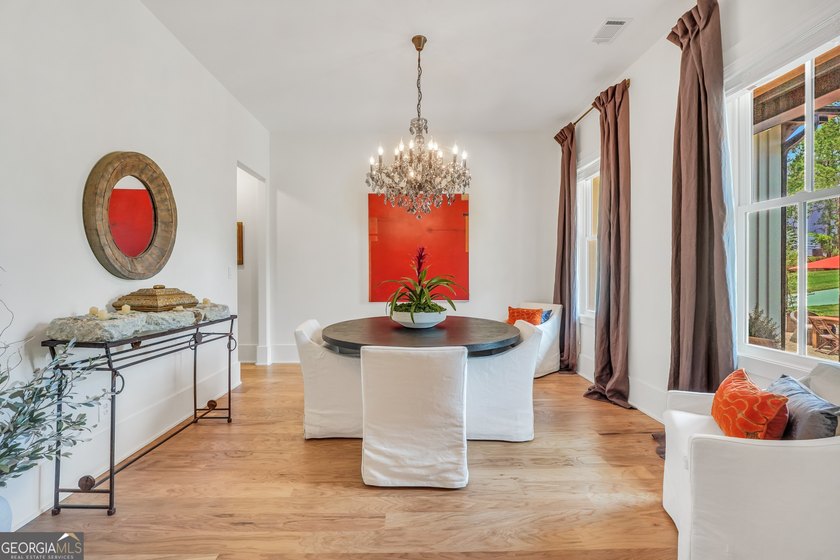 A True Designer Showplace in Arbor Springs! Thoughtfully - photo 10
