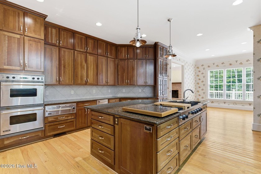 Nestled on 1.4 private acres in the heart of coveted Porters - photo 9