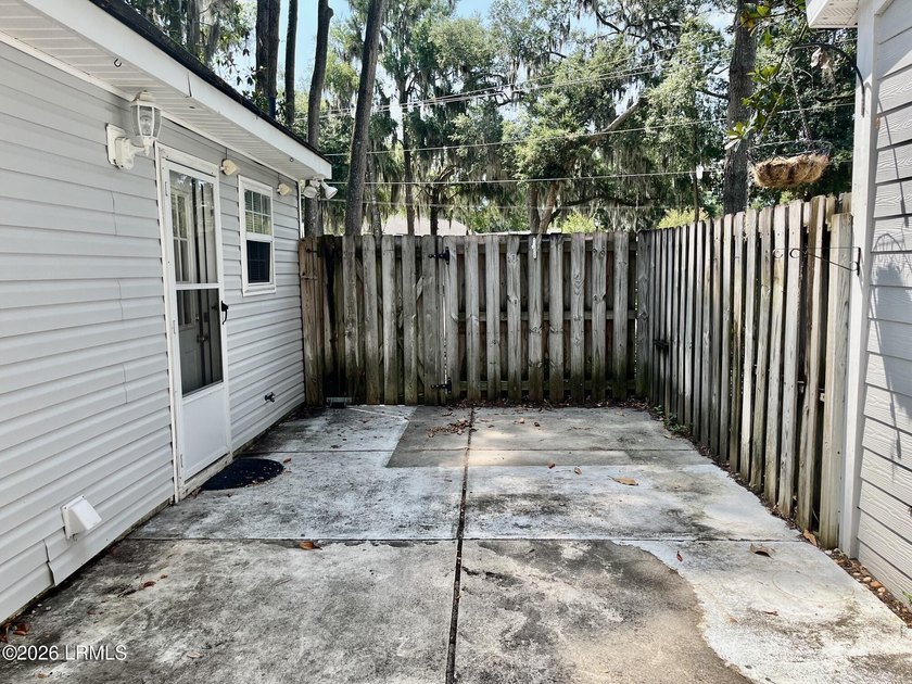 THIS IS ONE SWEET PROPERTY IN A TOP NOTCH LOCATION. PERFECT AS A - photo 11