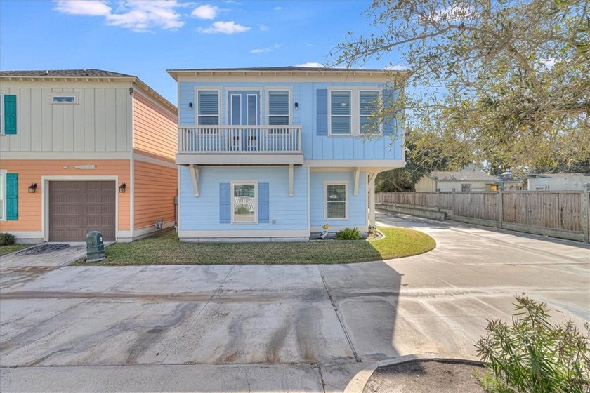 Coastal elegance meets modern comfort in this beautifully - photo 2