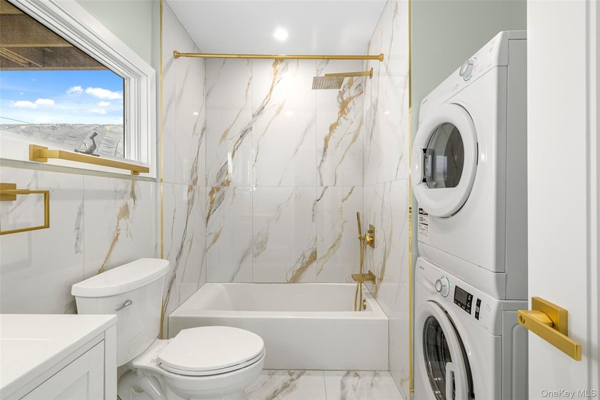 BRAND NEW !!- COMPLETELY RENOVATED-2 BEDROOM, 2 FULL BATHROOM - photo 3