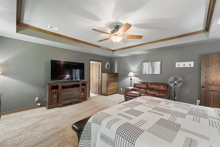 Beautiful one level home on a gorgeous .83 acre cul-de-sac lot! - photo 27